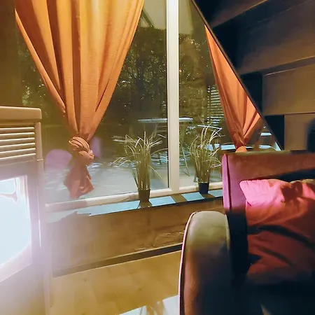 בית נופש Charming Cosy House In Ohey, Perfect For 2 People *