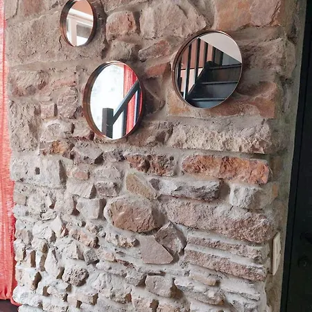 Charming Cosy House In Ohey, Perfect For 2 People בית נופש